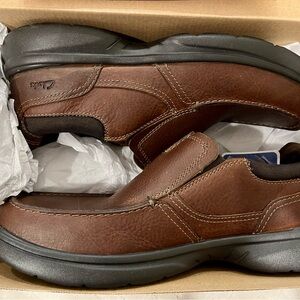 NWT Men’s Bradley Free Slip on Leather Casual loafers